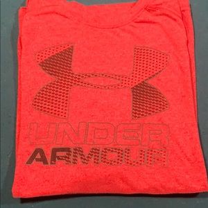 Boy’s Youth XL Under Armour long sleeve t-shirt